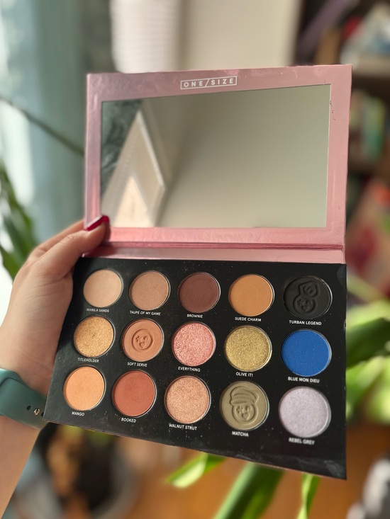 ONE/SIZE Other - ONE/SIZE Visionary Eyeshadow Palette — Pink Case with Neutrals, Golds & Blue